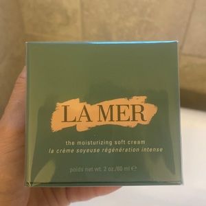La Mer moisturizing soft crème 2oz